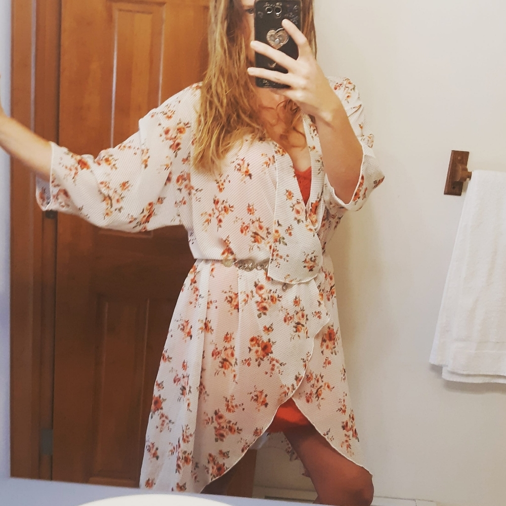 Lularoe white cover up, so cute!! Great shape!